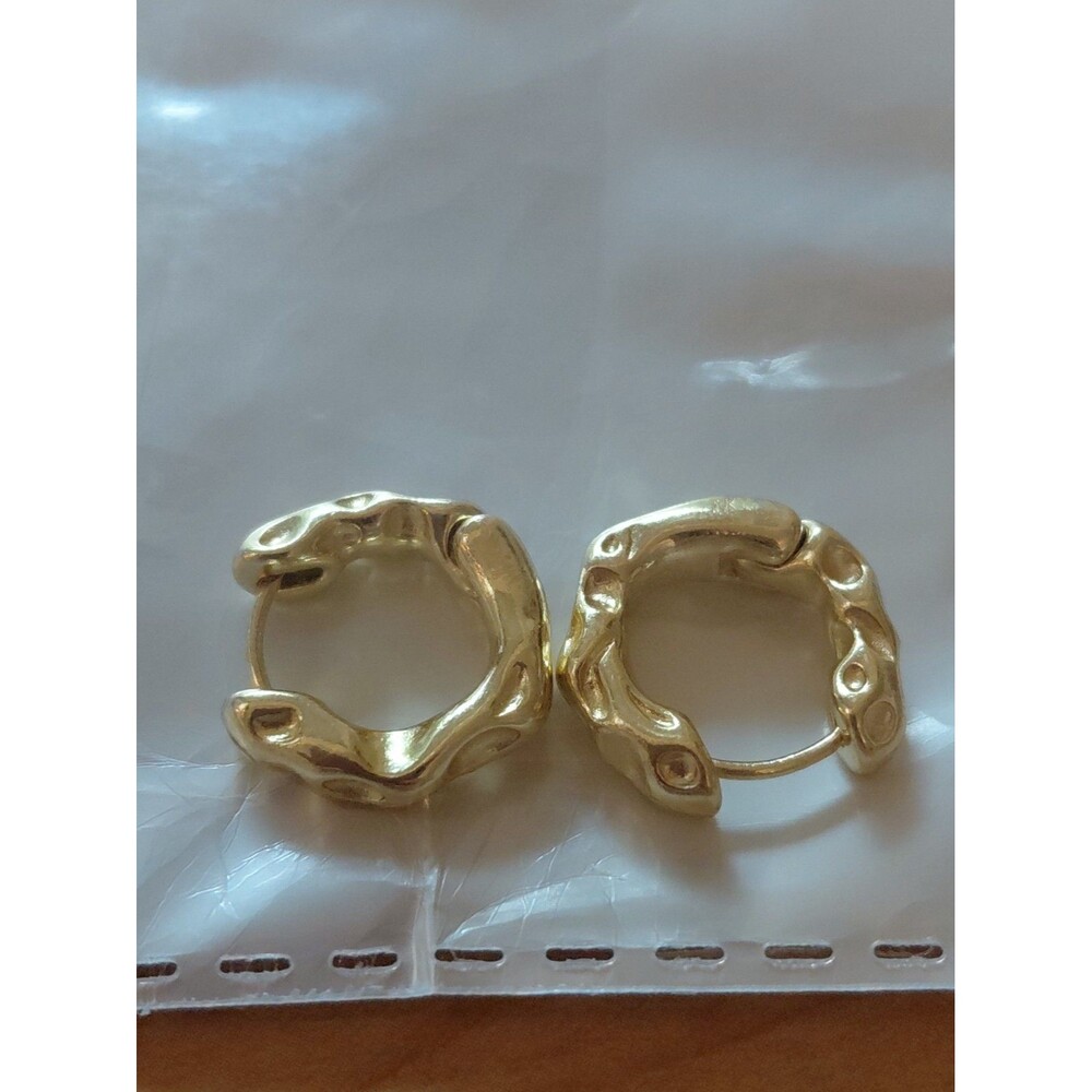 Gold Tone Hoop Huggies 10MM